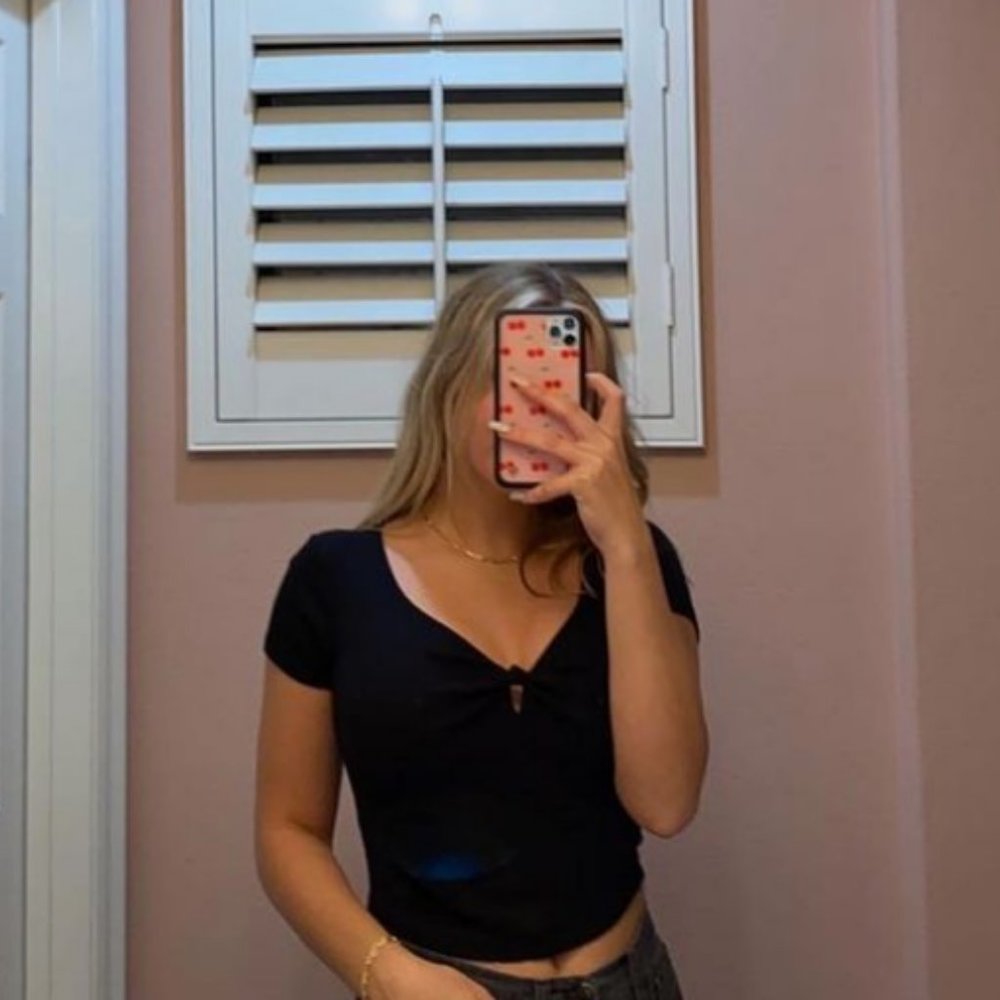 Black Tilly's Crop Top
